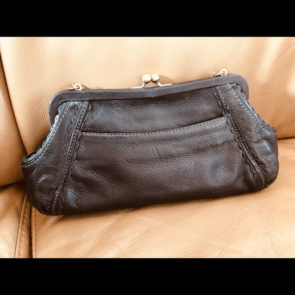 Ellen Tracy, Black Leather Frame Handbag With Kiss Lock Closure, EUC - Picture 8 of 16